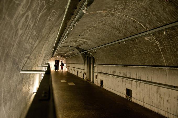 Nemčija ima nekaj sto delujočih bunkerjev, ki so bili zgrajeni v času druge svetovne vojne in hladne vojne. Na fotografiji: bunker, zgrajen v Obersalzbergu na Bavarskem med drugo svetovno vojno. | Foto: Guliverimage