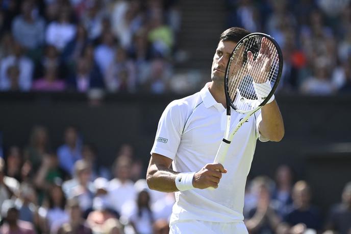 Novak Đoković | Novak Đoković je dočakal že 24. zaporedno zmago na sveti angleški travi. | Foto Reuters