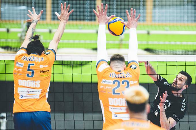 Odbojkarji Calcita Volleyja so se oddolžili ACH-ju za poraz v polfinalu državnega prvenstva. | Foto: Grega Valančič/Sportida