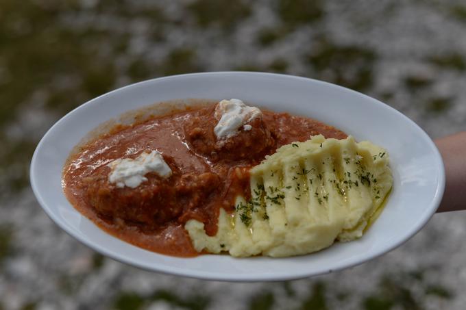 Čufti s pire krompirjem | Foto: Alenka Klinar