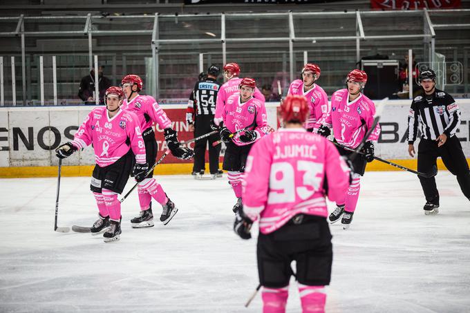 Podprvaki z Jesenic so v Celju zmagali s 14:3. | Foto: Peter Podobnik/Sportida