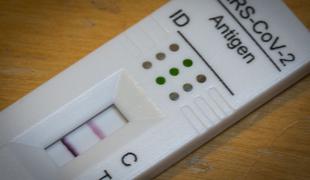 Vedno več pozitivnih na koronavirus