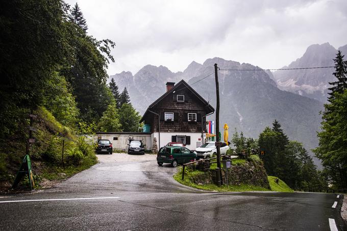 Mihov dom na Vršiču spada pod okrilje PD Kranjska Gora, s katerim zgledno sodelujeta. | Foto: Peter Podobnik/Sportida