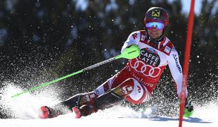 Hirscher gre svojo pot