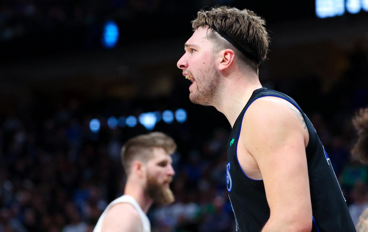 Luka Dončić | Luka Dončić je proti Phoenix Suns dosegel 34 točk ter zbral devet asistenc in osem skokov, a je bilo to premalo za zmago Dallasa. | Foto Reuters