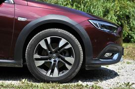 Opel insignia country tourer