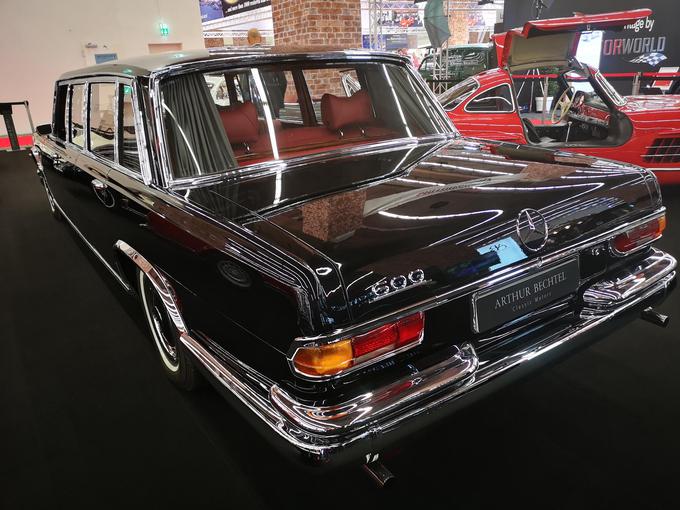 Še en podoben avtomobil (le da je klasični 600 pullman, ne landaulet), ta je iz leta 1970 in velja za prvega tovrstnega v Nemčiji.  | Foto: Gregor Pavšič