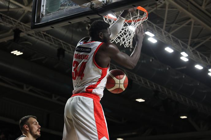 Derek Ogbeide | Derek Ogbeide je zadnji košarkar, ki je okrepil vrste Cedevite Olimpije. | Foto Reuters