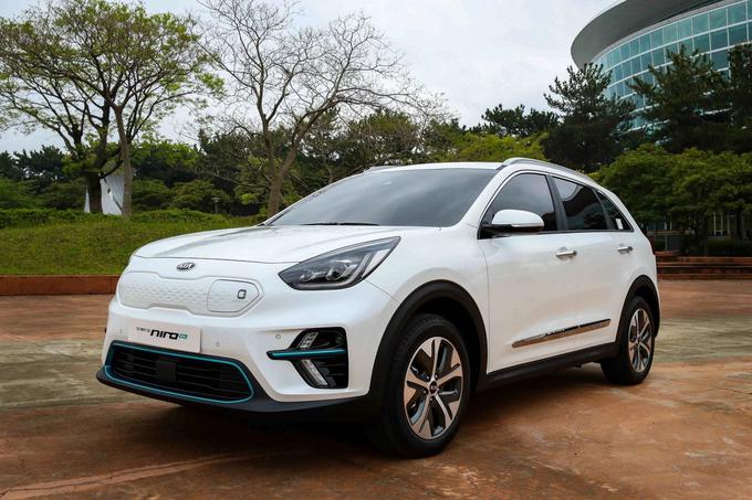 Kia namerava do leta 2025 ponuditi 16 vozil z naprednim pogonom. | Foto: Kia