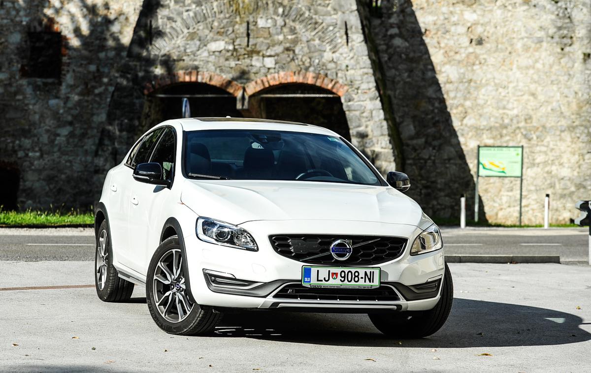 Volvo S60 CC D4 A AWD summum - test | Foto Jure Gregorčič