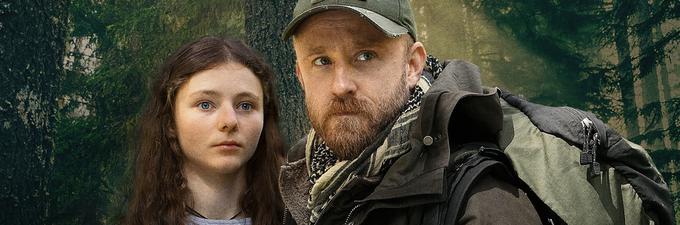 Osem let po prebojnem filmu Na sledi očetu se nam režiserka Debra Granik predstavlja s predelavo romana Petra Rocka o vojnem veteranu in očetu, ki s hčerko živi daleč od sodobne civilizacije. Film, ki so ga številni kritiki označili za enega najboljših letos, bodo predvajali tudi na letošnjem Liffu. • Film je na voljo v videoteki DKino.

 | Foto: 