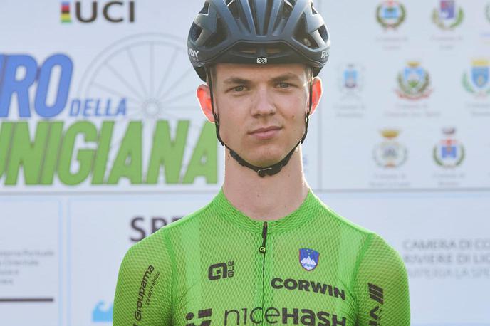 Jakob Omrzel | Osemnajstletni slovenski kolesar Jakob Omrzel se je danes huje poškodoval na mladinski etapni kolesarski dirki Giro della Lunigiana v Italiji, kjer je bil eden glavnih favoritov za etapno zmago. | Foto Duz Image / Michele Bertoloni