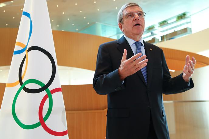 Thomas Bach | Približno 30 držav nasprotuje zamisli krovne olimpijske organizacije, da bi ruski in beloruski športniki lahko nastopili na OI leta 2024. | Foto Reuters