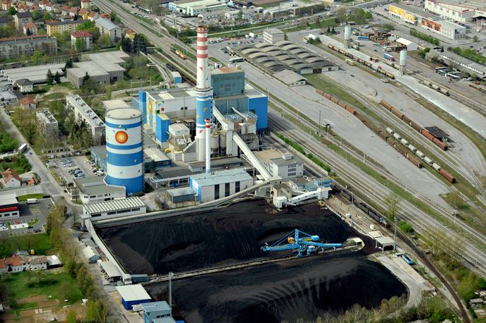 Toplarna Ljubljana Te-TOL Energetika Ljubljana | Na trboveljski deponiji bodo začeli sprejemati pepel iz Energetike Ljubljana. | Foto STA