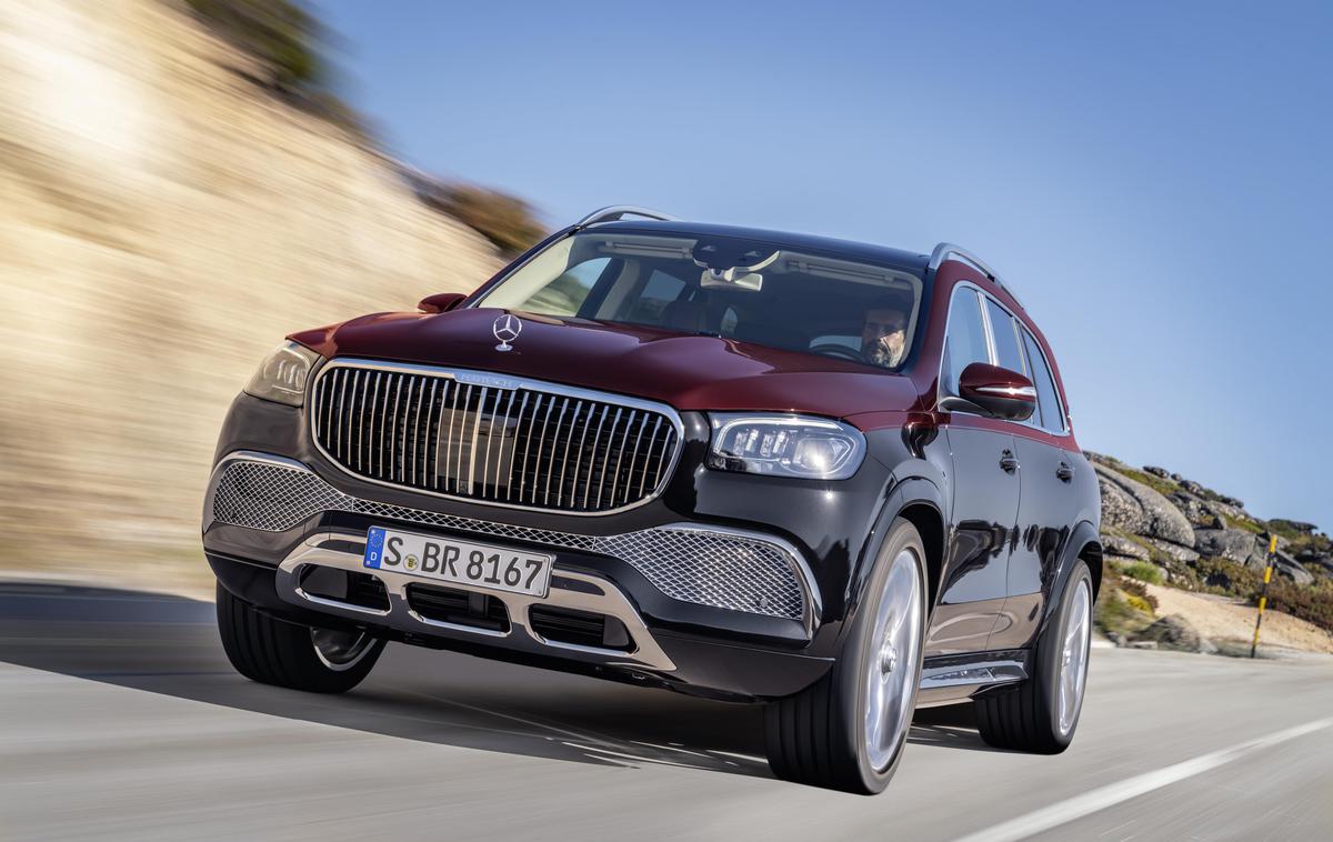 Mercedes maybach GLS 600 | Medtem ko je prodaja na celotnem svetovnem avtomobilskem trgu lani padla, je prodaja glavnih premijskih znamk lani vseeno rahlo narasla. Zaradi številnih novih modelov, eden takih je tudi mercedes-benz GLS maybach, bo predvidoma tudi letos obdržala rahel trend rasti. | Foto Mercedes-Benz