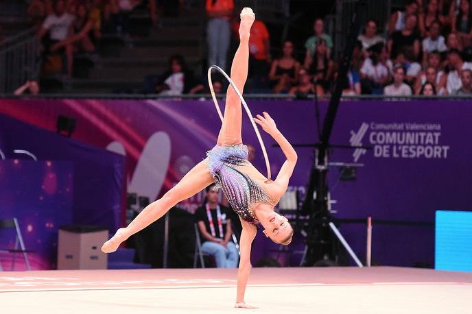 Jekaterina Vedenejeva | Jekaterina Vedenejeva je v finalu z obročem zasedla peto mesto. | Foto Guliverimage