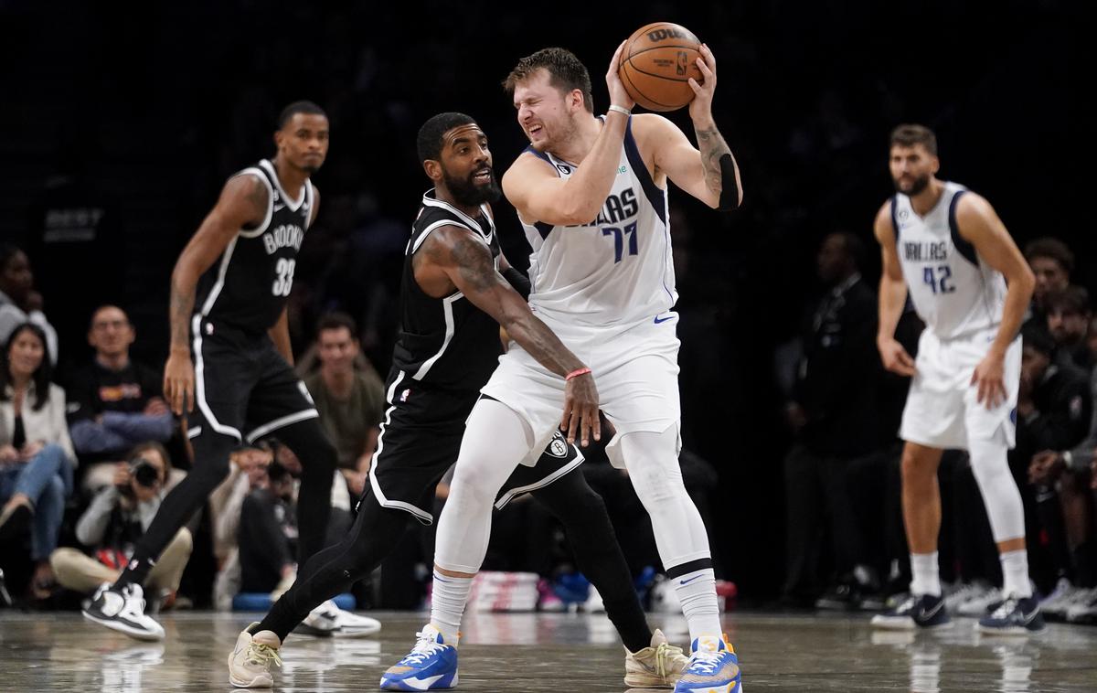 Luka Dončić Kyrie Irving | Včasih nasprotnika, po novem pa soigralca. | Foto Guliverimage