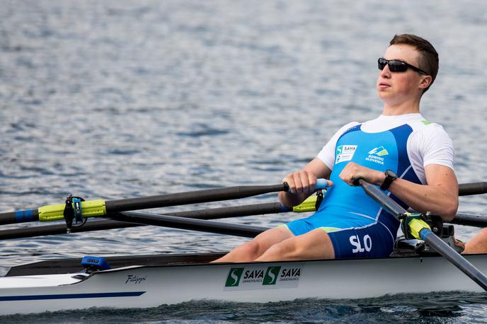 Isak Žvegelj | Isak Žvegelj si je pot na kvalifikacije zagotovil v neposrednem internem dvoboju z Ljubljančanom Filipom Matejem Pfeiferjem pretekli teden na Bledu. | Foto Vid Ponikvar