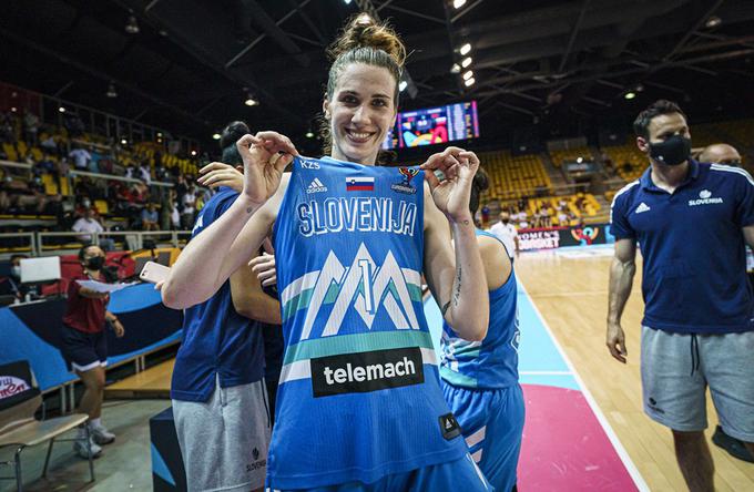 Eva Lisec je bila z 22 točkami najboljša strelka slovenske reprezentance. | Foto: FIBA