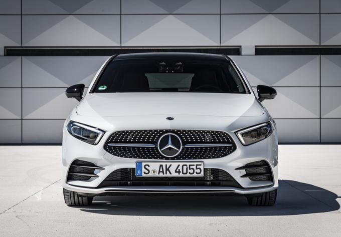 Spredaj se bo zgledoval po linijah novega razreda A. | Foto: Mercedes-Benz