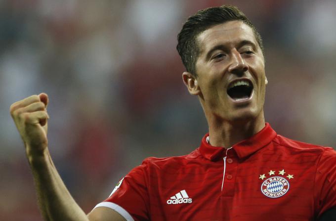 Robert Lewandowski spada pri nemškem prvaku med največje zvezdnike. | Foto: Reuters