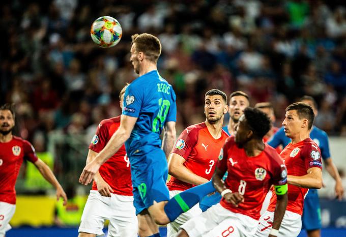 Slovenci in Avstrijci se bodo pomerili še četrtič in tretjič v zadnjem letu in pol. | Foto: Vid Ponikvar