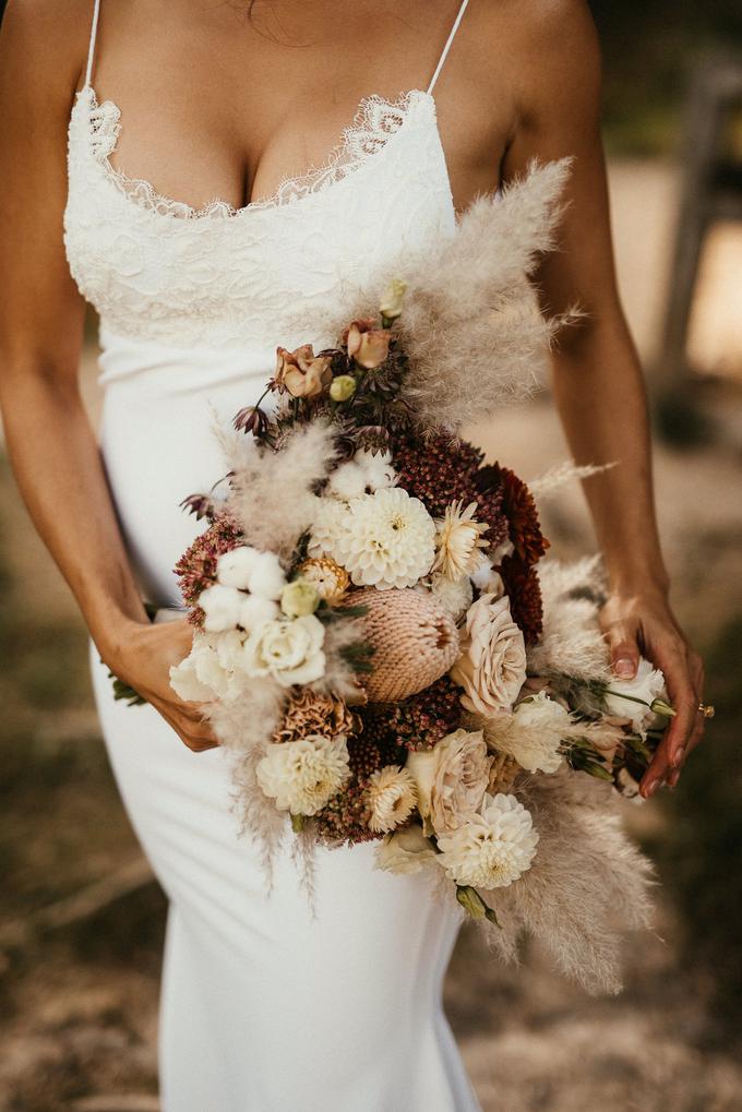 Primer jesenskega poročnega šopka. | Foto: Aluna Weddings