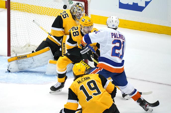 Kyle Palmieri - New York ISlanders | Kyle Palmieri je dosegel prvi in zadnji gol na tekmi v Pittsburghu. | Foto Guliverimage