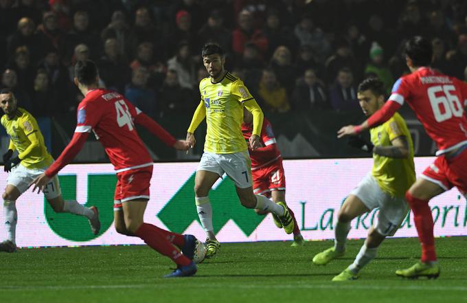 Maribor po jesenskem delu ne gleda v hrbet le Olimpiji, ampak tudi Aluminiju. | Foto: Miloš Vujinović/Sportida