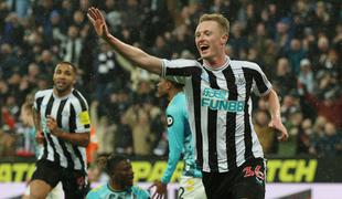 Brez presenečenja: za lovoriko se bosta na Wembleyju udarila Newcastle in Man Utd