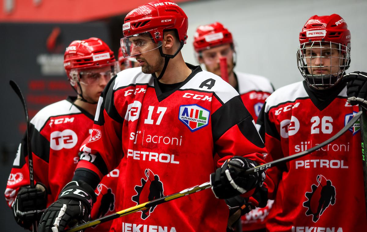 HDD Jesenice | Jeseničani so na domačem ledu s 4:2 premagali drugo ekipo Linza. | Foto Matic Klanšek Velej/Sportida