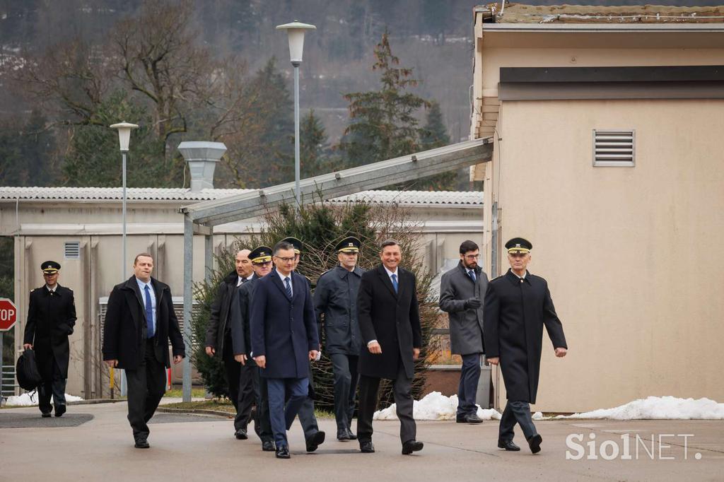 Borut Pahor, slovenska vojska