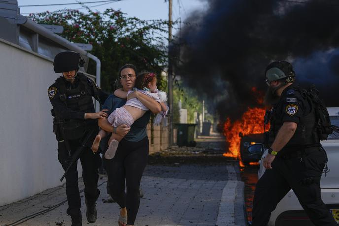 Izrael, Gaza | Skrajno palestinsko gibanje Hamas je v soboto napadlo Izrael, ta pa se je na napad silovito odzval. Spopadi, ki se danes nadaljujejo, so terjali na stotine smrtnih žrtev na obeh straneh. | Foto Guliverimage