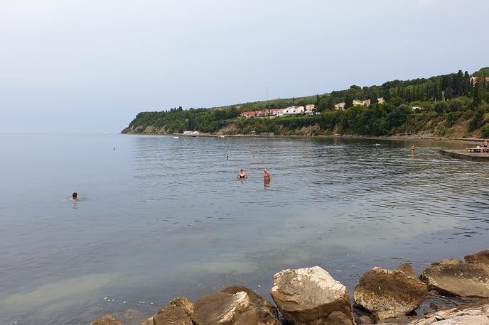 Debeli rtič morje plaža obala | V Policijskem sindikatu Slovenije bi si želeli, da bi bil objekt na  Debelem rtiču znova namenjen oddihu zaposlenih.  | Foto Metka Prezelj