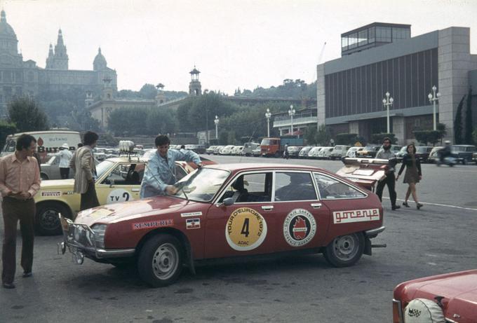 Leto 1972 in ena izmed postojank na avanturističnem reliju Tour de Europe, ki ga je organiziral nemški ADAC. | Foto: osebni arhiv/Lana Kokl