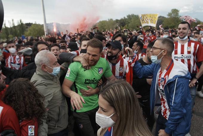 Bo Jan Oblak letos z navijači proslavljal osvojitev španskega pokala? Od lovorike ga delita le še dva koraka. | Foto: Guliverimage/Vladimir Fedorenko