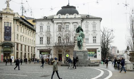 Skoraj polovica vprašanih pesimistična glede novega leta