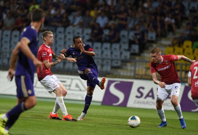 Kapetan Maribora je zabil že 198. gol v vijoličastem dresu. | Foto: Miloš Vujinović/Sportida