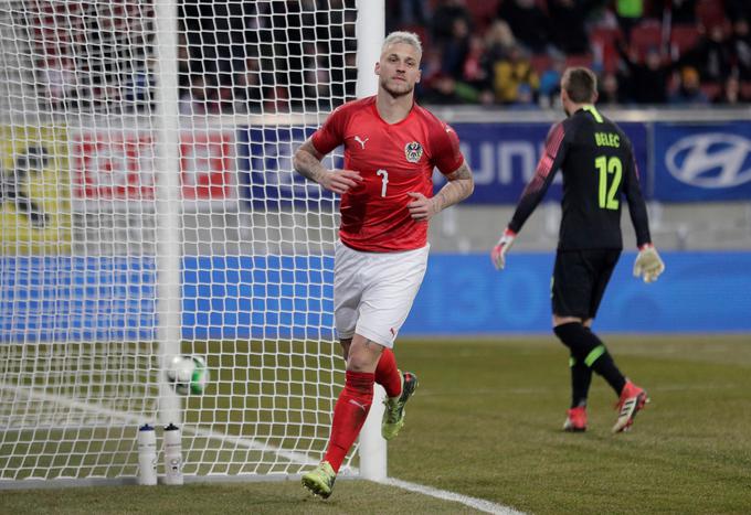 Marko Arnautović je lani dvakrat premagal Vida Belca. Danes bo v slovenskih vratih stal Jan Oblak. | Foto: Reuters