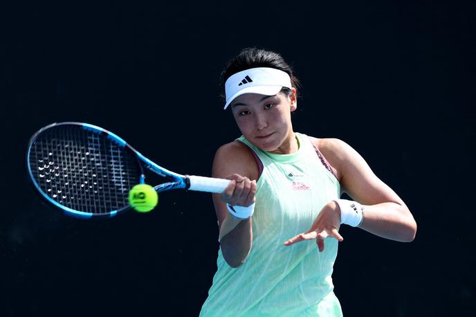 Wang Xinyu | Wang Xinyu se bo v finalu Hua Hina pomerila z rojakinjo Zhu Lin. | Foto Reuters