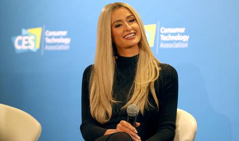 Paris Hilton šokirala z novico, da je postala mama