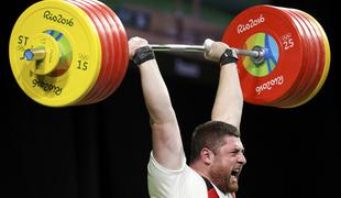 Gruzijec Laša Talakadze s svetovnim rekordom zlat nad 105 kg