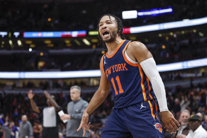 Jalen Brunson je na gostovanju v Chicagu dosegel 30 točk. To je njegov strelski rekord sezone. | Foto: Reuters