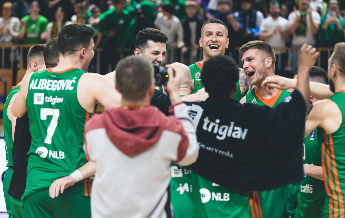 Cedevita Olimpija FMP | Cedevita Olimpija se je uvrstila v polfinale lige ABA. | Foto Grega Valančič/Sportida