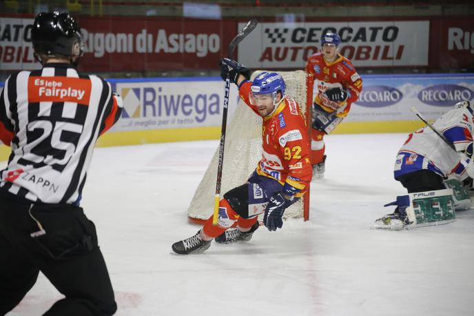 Asiago | Asiago je na kolena spravil vodilni Innsbruck in na lestvici prehitel Olimpijo, ki je zdaj 12. | Foto Serena Fantini / Asiago Hockey