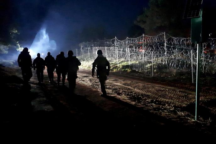 poljska. belorusija. migranti. | Ti novinci bodo verjetno poslani na ukrajinske fronte, kjer je smrtnost izjemno visoka. | Foto Reuters