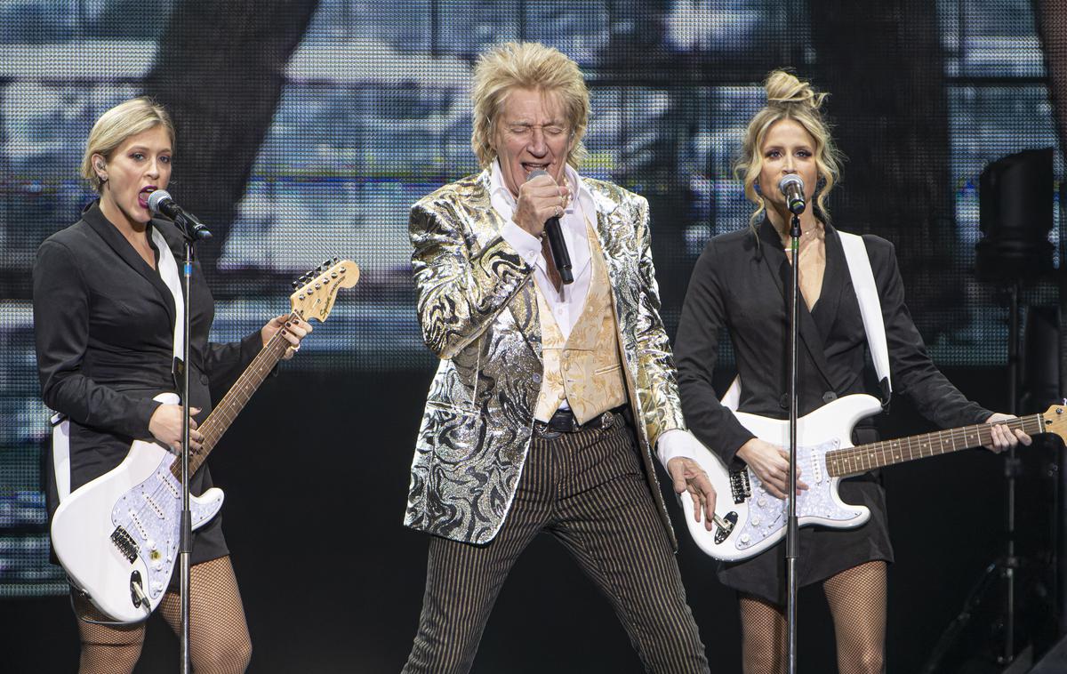 Rod Stewart | Rod Stewart je bil dvakrat sprejet v rock'n'roll dvorane slavnih, poleg tega je dobitnik nagrade grammy za življenjske dosežke, leta 2016 pa je za svoj prispevek h glasbenemu in humanitarnemu delu prejel viteški naziv. | Foto Guliverimage