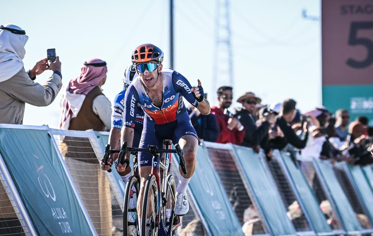 Simon Yates, Dirka po Savdski Arabiji 2024 | Simon Yates je zmagovalec Dirke po Savdski Arabiji. | Foto AlUla Tour/Charly Lopez