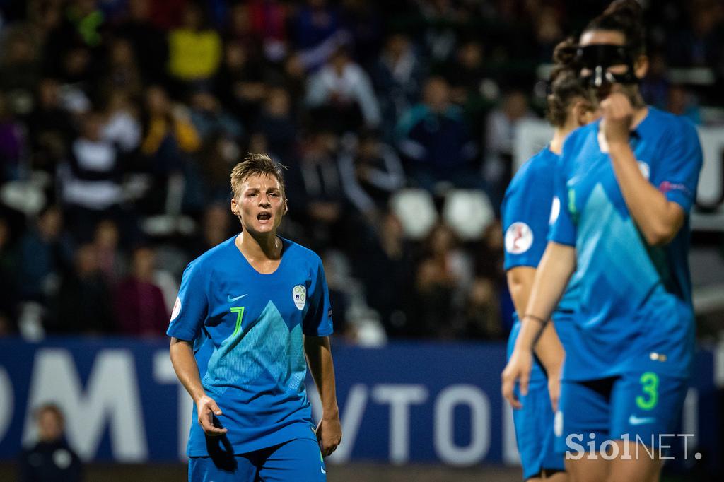 slovenska ženska nogometna reprezentanca, Slovenija : Nizozemska, kvalifikacije