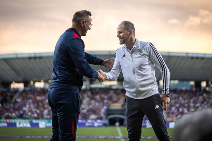 Ante Šimundža je dobil prvi trenerski dvoboj s stanovskim kolegom Božidarjem Bandovićem s tesnim rezultatom 2:1.  | Foto: Jure Banfi/alesfevzer.com